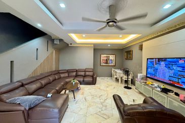 Taman Saujana Puchong