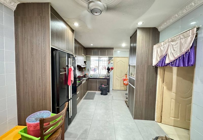 Taman Saujana Puchong