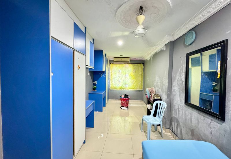 Taman Saujana Puchong