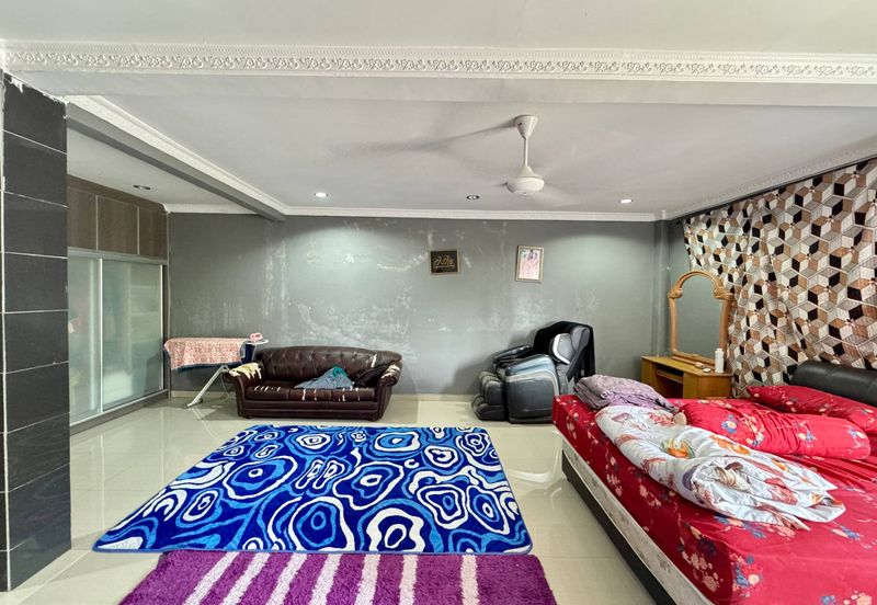 Taman Saujana Puchong