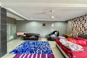 Taman Saujana Puchong