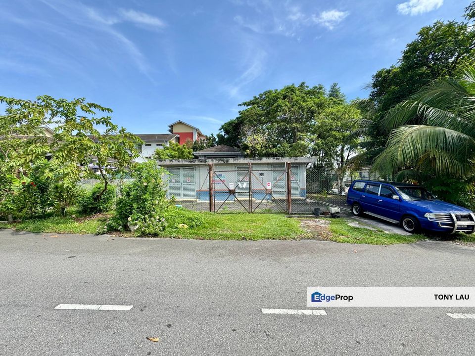 Fully Renovated 2-Storey @ Saujana Puchong | Facing Open + 100m to School!, Selangor, Puchong South