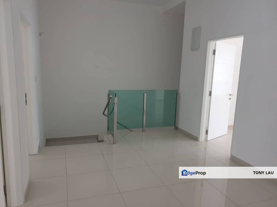 Modern Home @ Hijayu Fellona 3 Bandar Sri Sendayan | Spacious 4R4B + Near d’Tempat Club!, Negeri Sembilan, Siliau