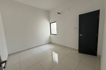 Rumah Teres 2 Tingkat Baru @ Bandar Seremban | Freehold + Gated & Guarded Dari RM581K!