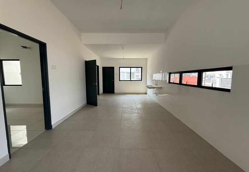 Rumah Teres 2 Tingkat Baru @ Bandar Seremban | Freehold + Gated & Guarded Dari RM581K!