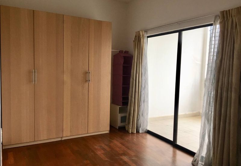 Odora Parkhomes @ 16 Sierra