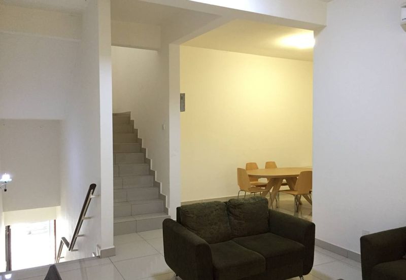 Odora Parkhomes @ 16 Sierra