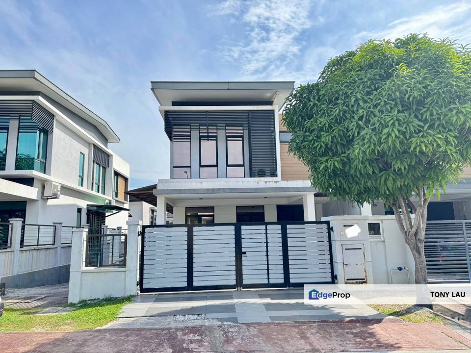 Fully Renovated Superlink End Lot @ Cahaya Alam | Modern Design, Near Surau U12, Selangor, Shah Alam