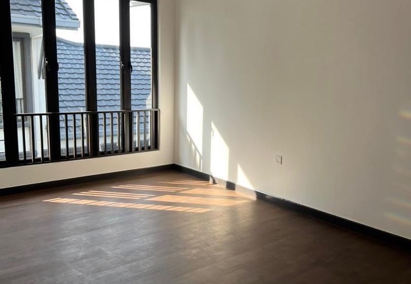 Hevea Elmina Gardens