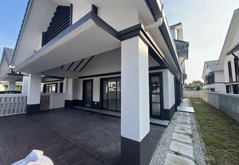 Hevea Elmina Gardens