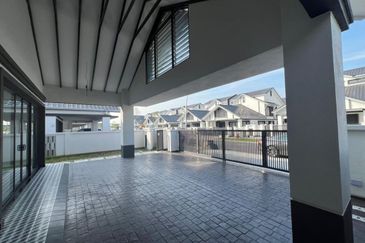 Hevea Elmina Gardens