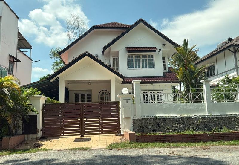 Freehold Bungalow With Big Land, Great Privacy, Great Potential - Hills Residence, Country Homes, Rawang