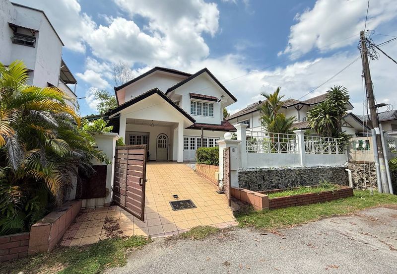 Freehold Bungalow With Big Land, Great Privacy, Great Potential - Hills Residence, Country Homes, Rawang