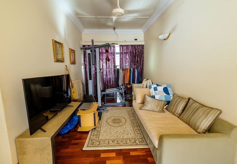 Freehold Bungalow With Big Land, Great Privacy, Great Potential - Hills Residence, Country Homes, Rawang