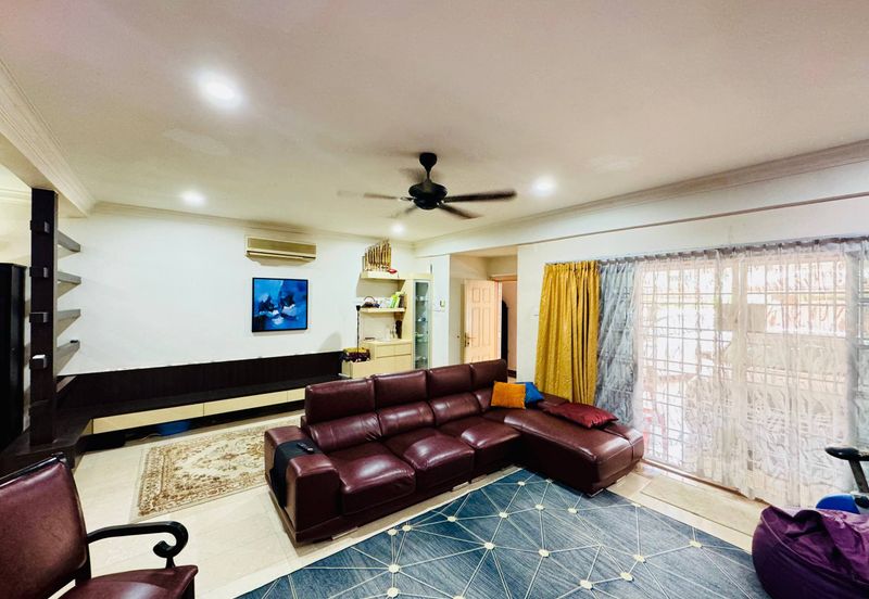 24x85 Freehold Terrace in Jalan Kubah Bukit Jelutong, Gated & Guarded