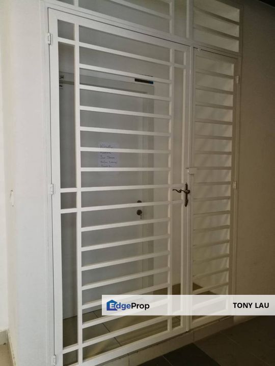 Freehold 3 Bed 2 Car Parks Savanna Executive Suite, Near Lift, High Rental Demand, Selangor, Bangi