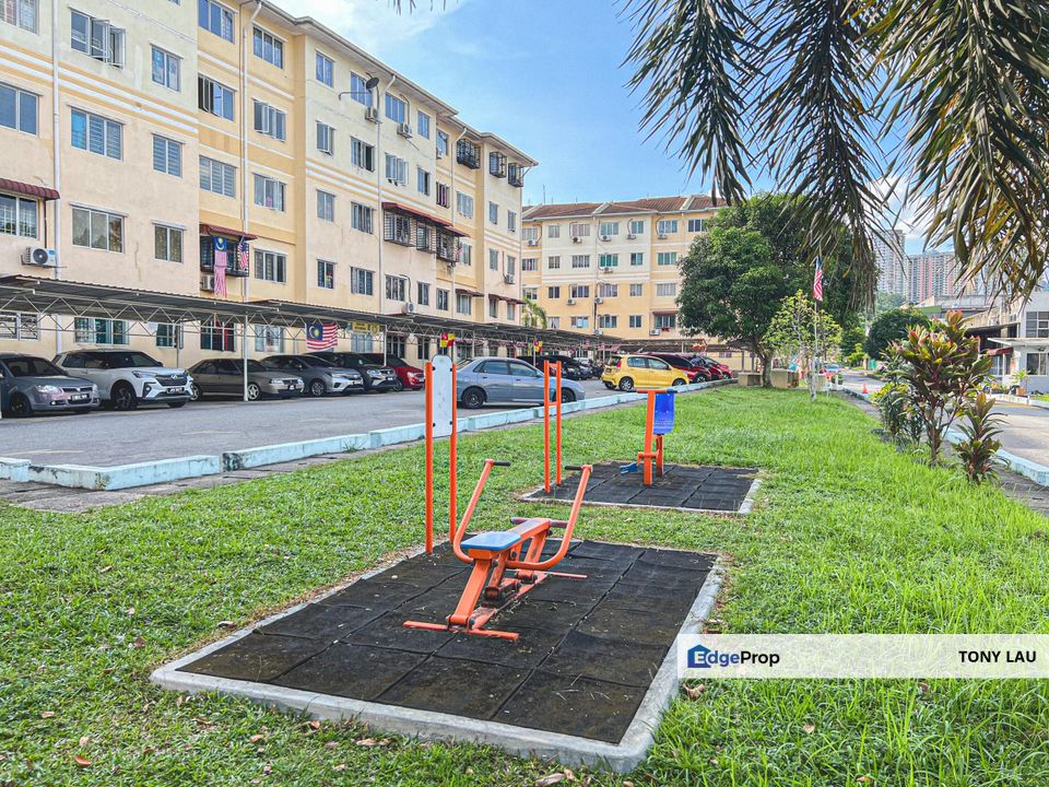 Affordable Cozy Rooms, Walk to Schools, Easy MRT Access, Fully Furnished at Taman Cheras Intan, Selangor, Batu 9th Cheras