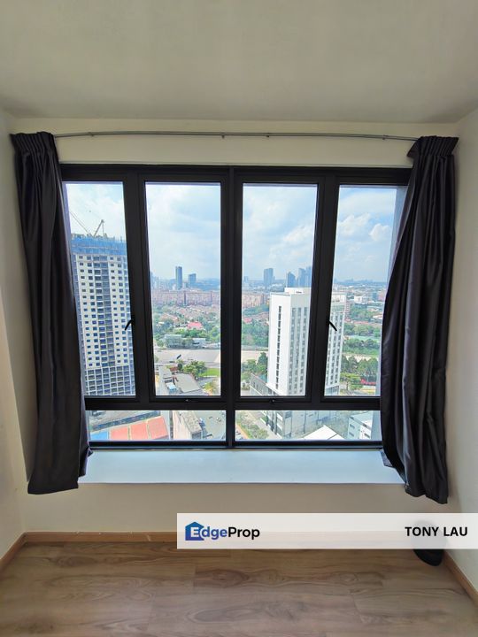 Vacant Unit with 2 Car Parks | Aera Residence, Petaling Jaya I Near Sunway – Only RM388K, Selangor, Petaling Jaya