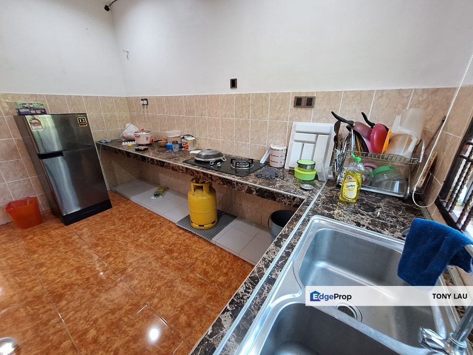 Freehold Renovated 3-Bedroom Single Storey Terrace in Desa Bukit Nilam, Meru, Klang – Only RM385K, Selangor, Klang