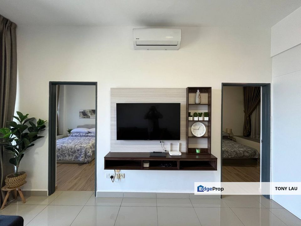 Below Market Deal! Fully Furnished High-Floor Unit at Aera Residence Sunway, Selangor, Petaling Jaya