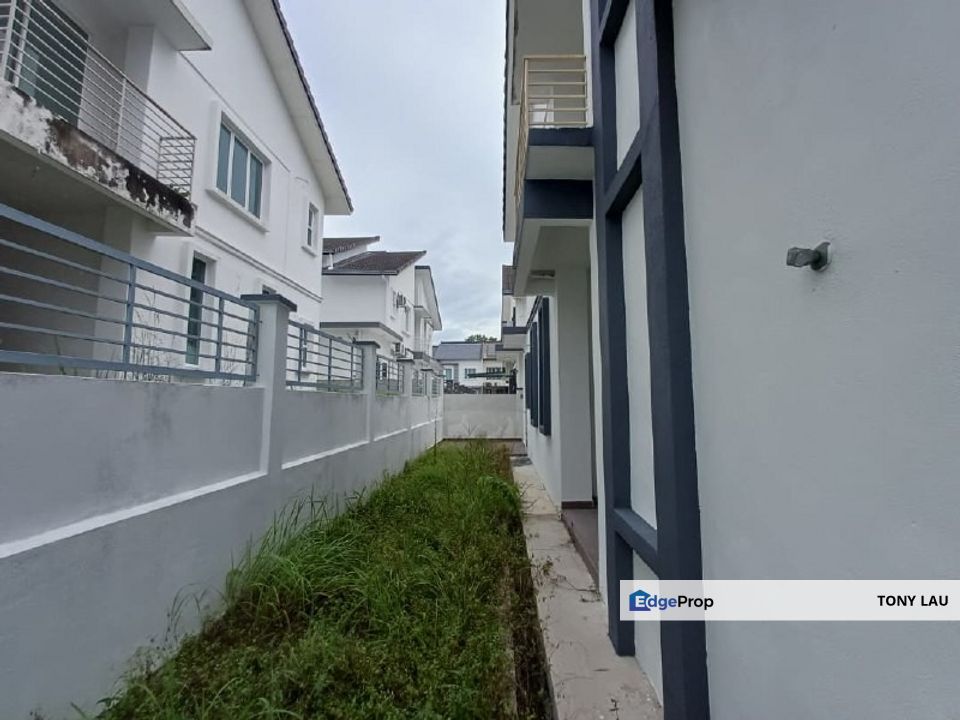 HUGE 3,400sf BUILT-UP! Freehold 2-Sty Semi-D Bandar Teknologi Kajang, Semenyih, Selangor, Selangor, Semenyih