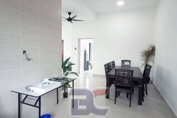 VILLA IDAMAN TANAH HITAM, CHEMOR