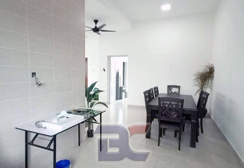 VILLA IDAMAN TANAH HITAM, CHEMOR