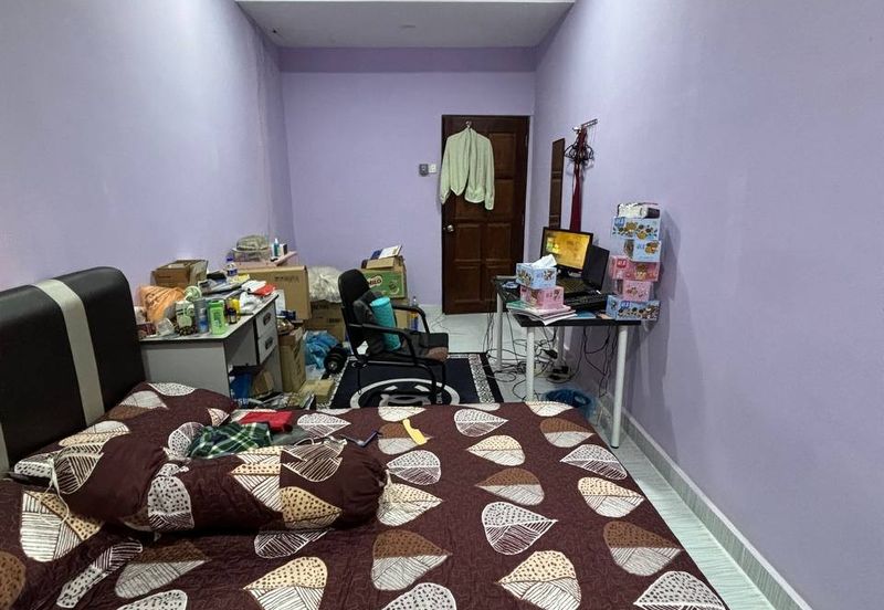 2 storey terrace fully extended below market value, Taman Melawati!!