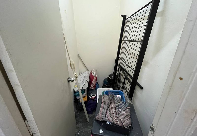 Residensi Bistaria, Ukay Bistari