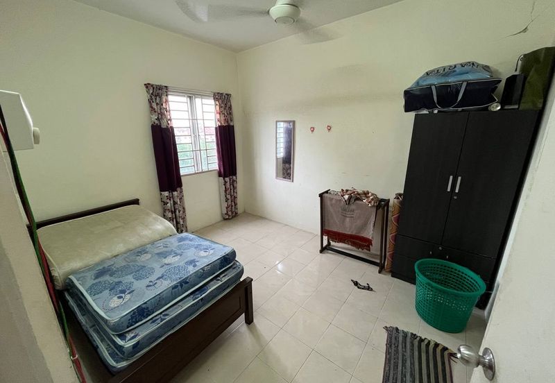 Residensi Bistaria, Ukay Bistari