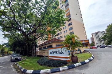 Residensi Bistaria, Ukay Bistari