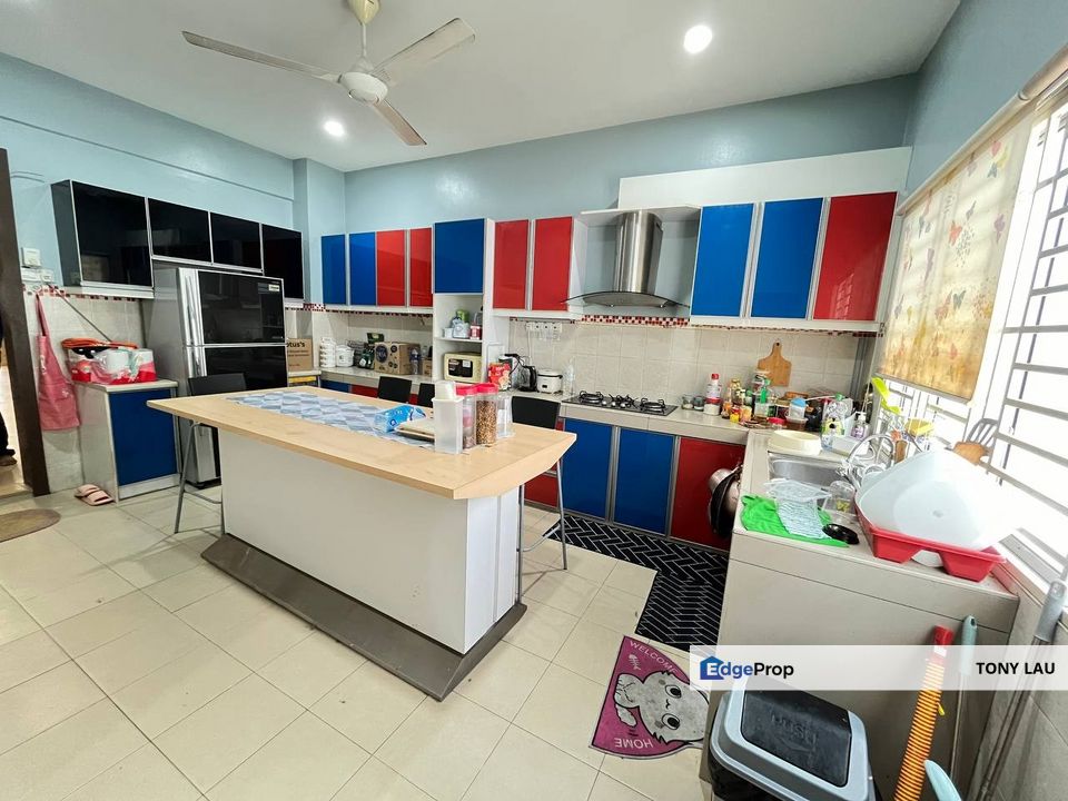 2 Tingkat Rumah Teres di Presint 2, Bandar Nusaputra, Gated & Guarded dan siap Individual Title, Selangor, Puchong South