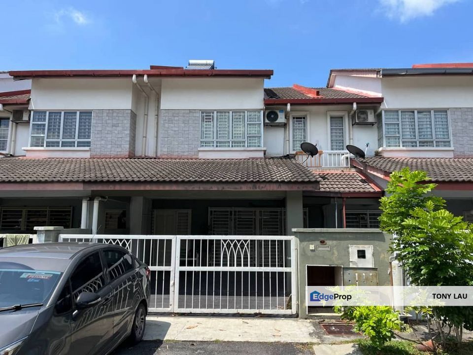 2 Tingkat Rumah Teres di Presint 2, Bandar Nusaputra, Gated & Guarded dan siap Individual Title, Selangor, Puchong South