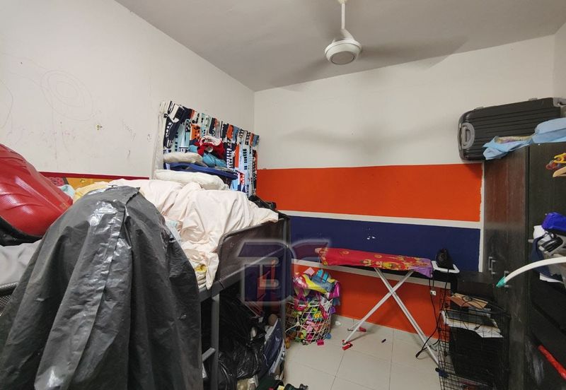 Pangsapuri Akasia, Bandar Botanic