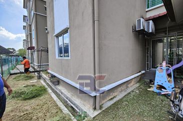 Pangsapuri Akasia, Bandar Botanic