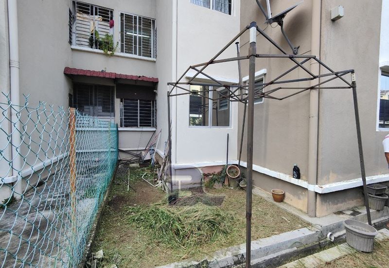 Pangsapuri Akasia, Bandar Botanic