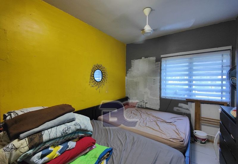 Pangsapuri Akasia, Bandar Botanic