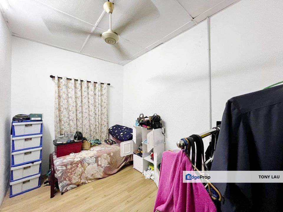 Renovated, Freehold, Mature Location: Double Storey Terrace for Sale - Taman Klang Utama, Selangor, Klang