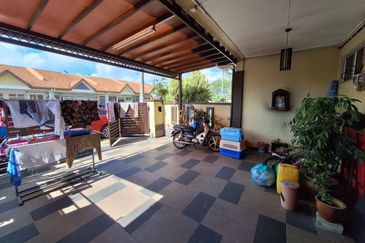 Single Storey Terrace at Taman Cadia, Bandar Putera 2, Klang-Renovated