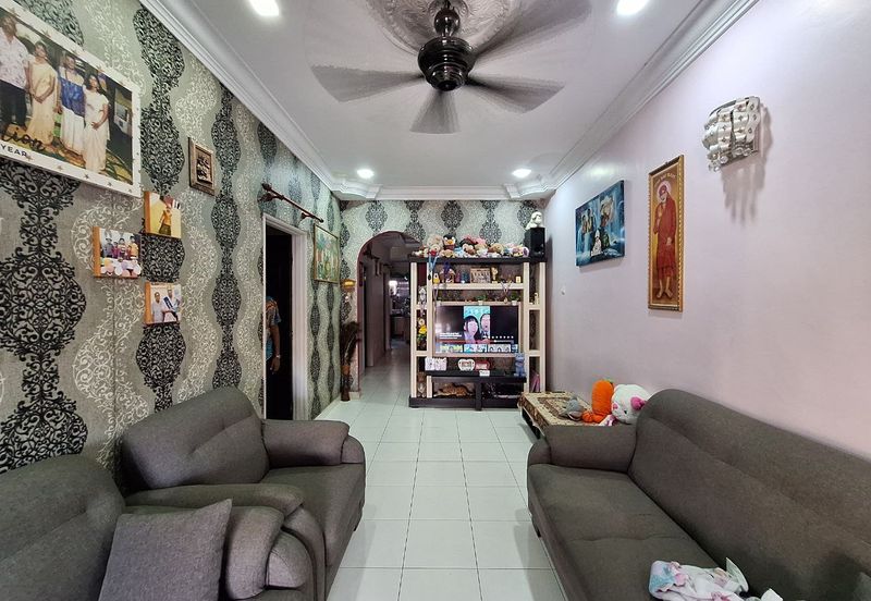 Single Storey Terrace at Taman Cadia, Bandar Putera 2, Klang-Renovated