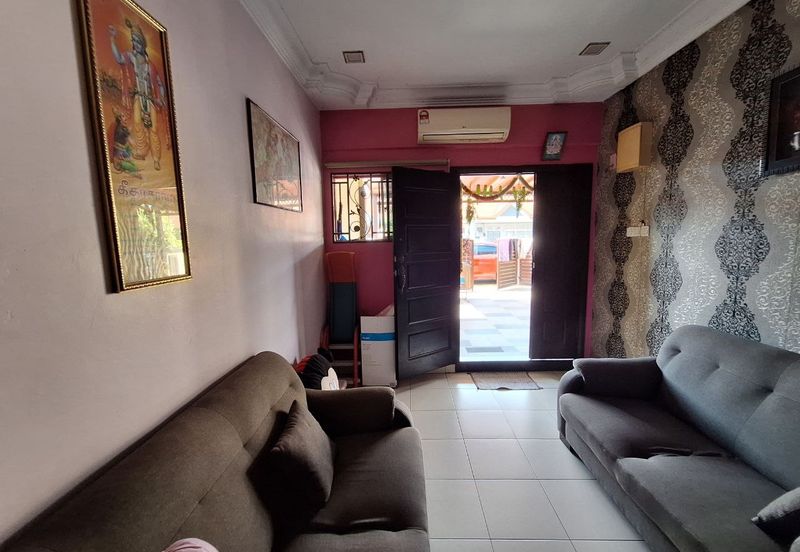 Single Storey Terrace at Taman Cadia, Bandar Putera 2, Klang-Renovated