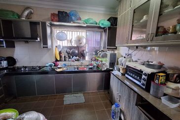 Single Storey Terrace at Taman Cadia, Bandar Putera 2, Klang-Renovated