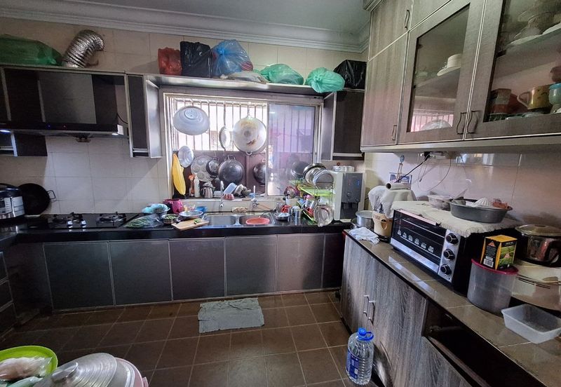 Single Storey Terrace at Taman Cadia, Bandar Putera 2, Klang-Renovated