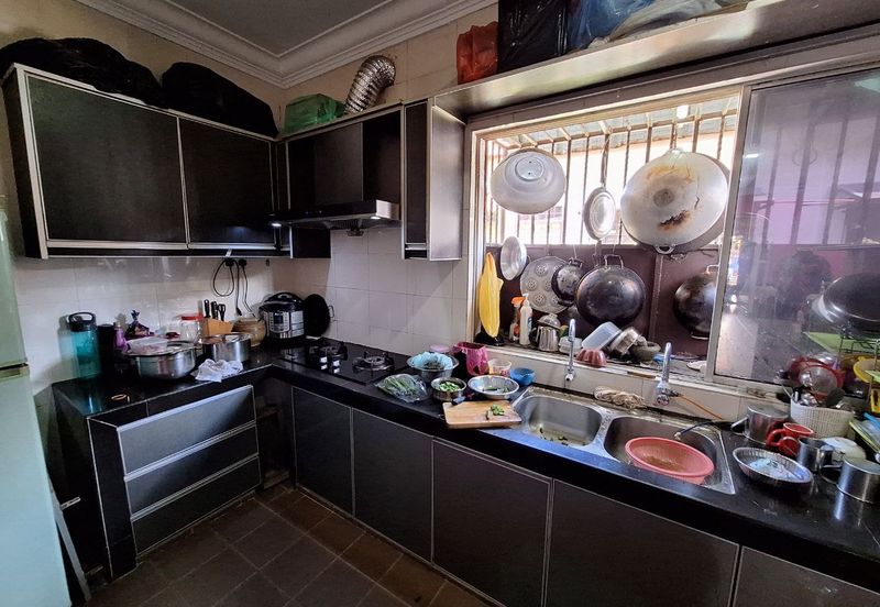 Single Storey Terrace at Taman Cadia, Bandar Putera 2, Klang-Renovated