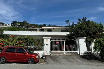 Renovated 2-Storey Bungalow with Pool Taman Bukit Mewah, Ampang