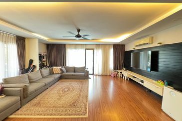 Renovated 2-Storey Bungalow with Pool Taman Bukit Mewah, Ampang