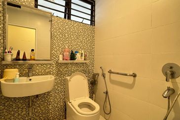 Renovated 2-Storey Bungalow with Pool Taman Bukit Mewah, Ampang