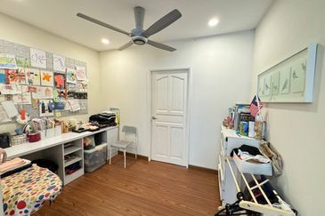 Renovated 2-Storey Bungalow with Pool Taman Bukit Mewah, Ampang