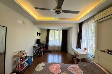 Renovated 2-Storey Bungalow with Pool Taman Bukit Mewah, Ampang