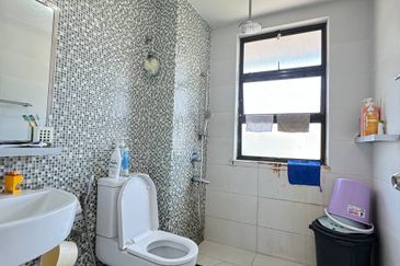 Renovated 2-Storey Bungalow with Pool Taman Bukit Mewah, Ampang